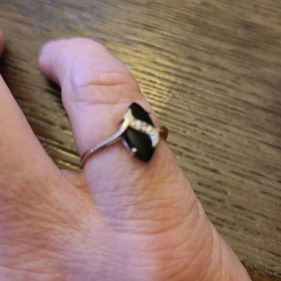 Ring - Picture 3 of 3